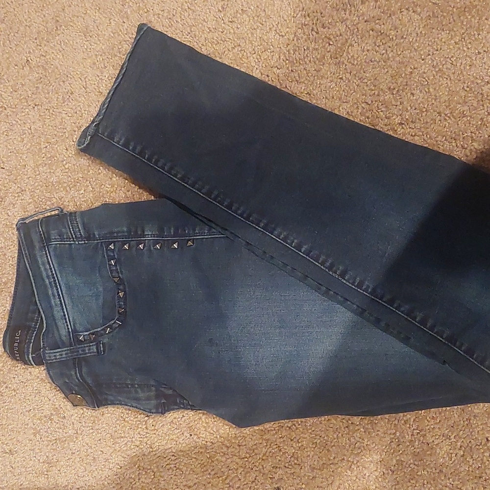 Stretchy skinny jeans